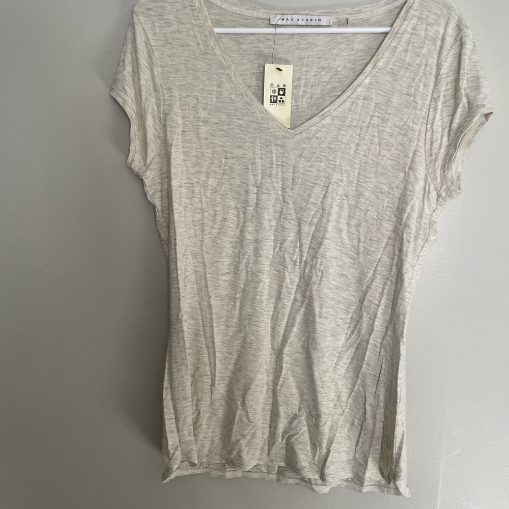 Max Studio Women's Cream V-Neck Top